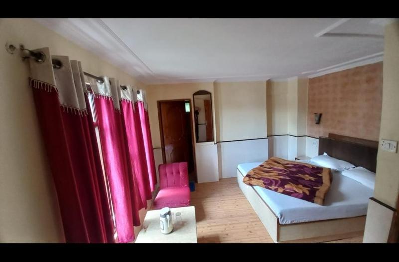Hotel Harbans Shimla Luaran gambar