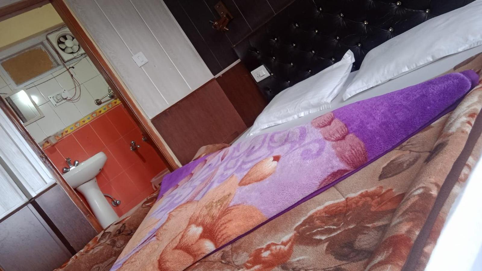Hotel Harbans Shimla Luaran gambar