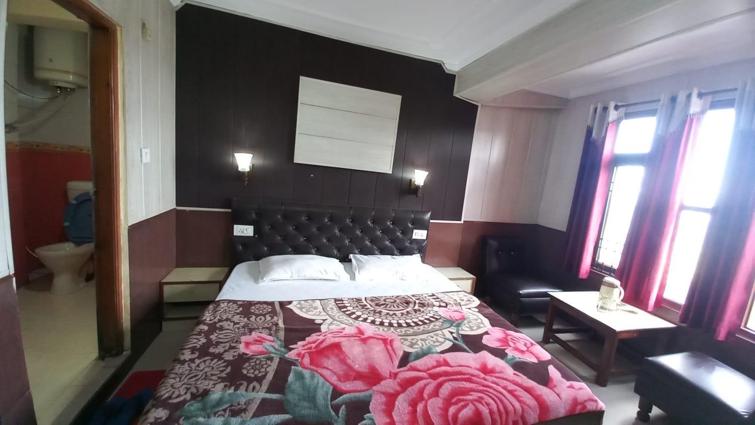 Hotel Harbans Shimla Luaran gambar