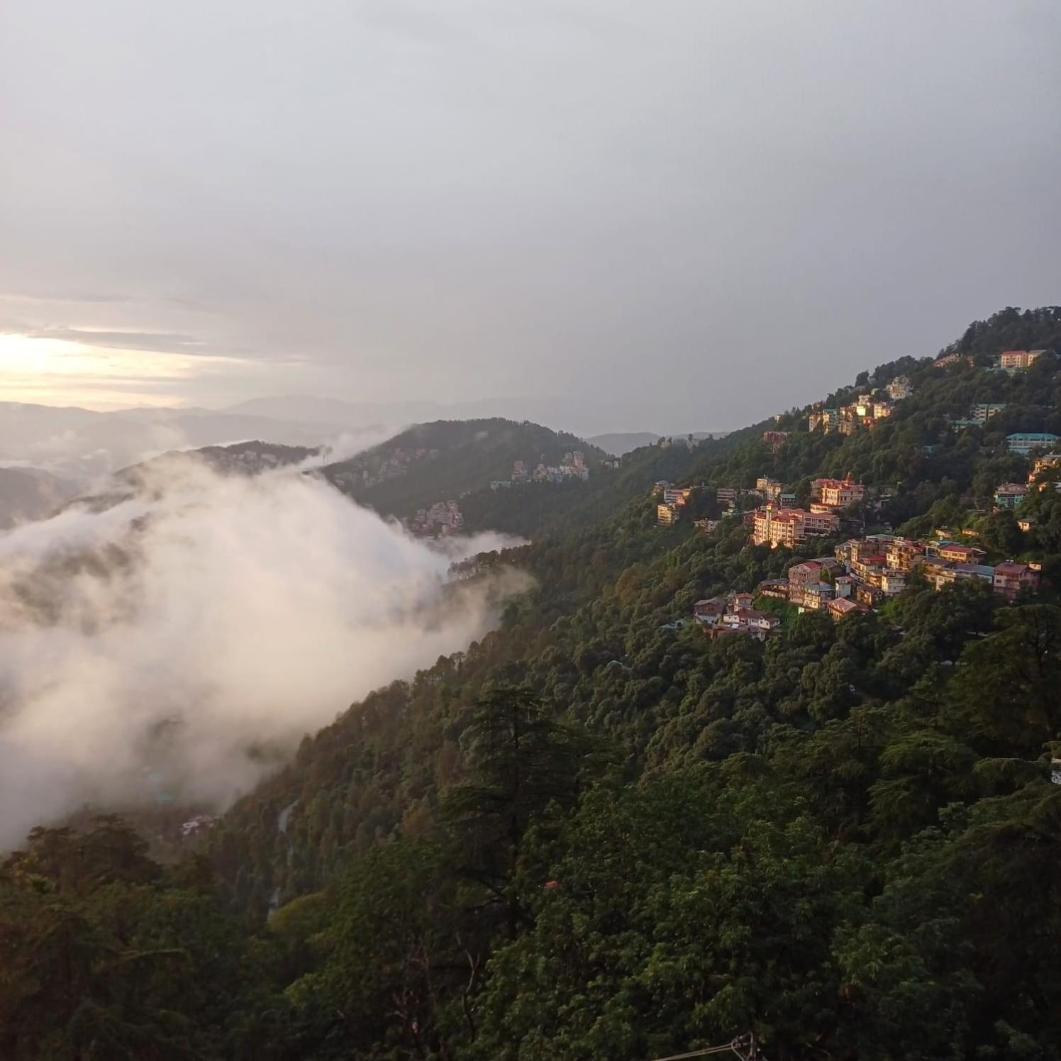 Hotel Harbans Shimla Luaran gambar